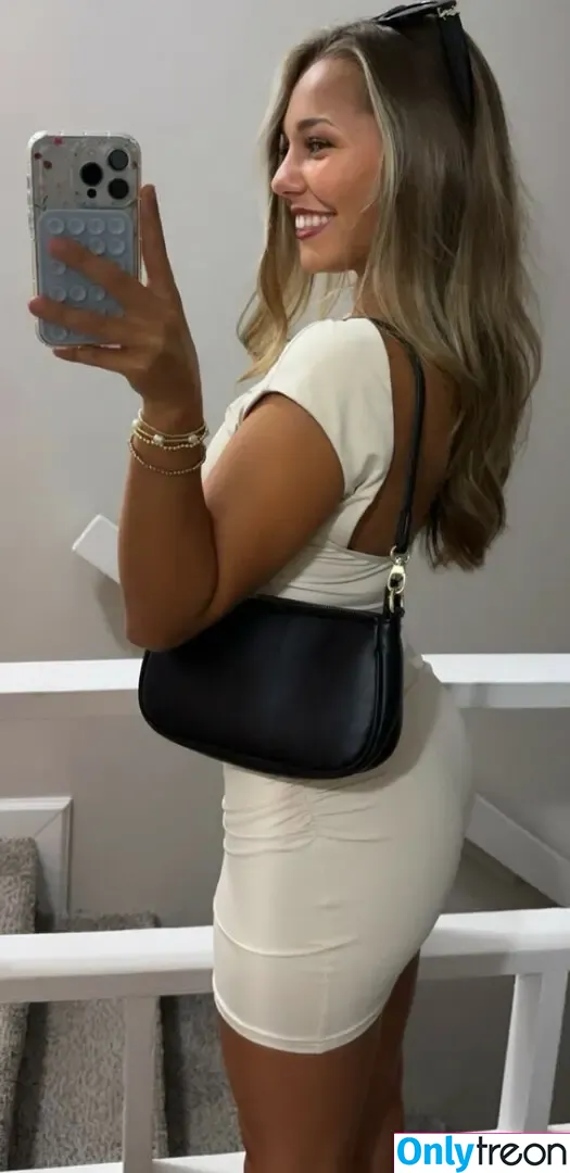 Llyssa Nichole голая photo #0001 (alyyssanicole / llyssanicholee)