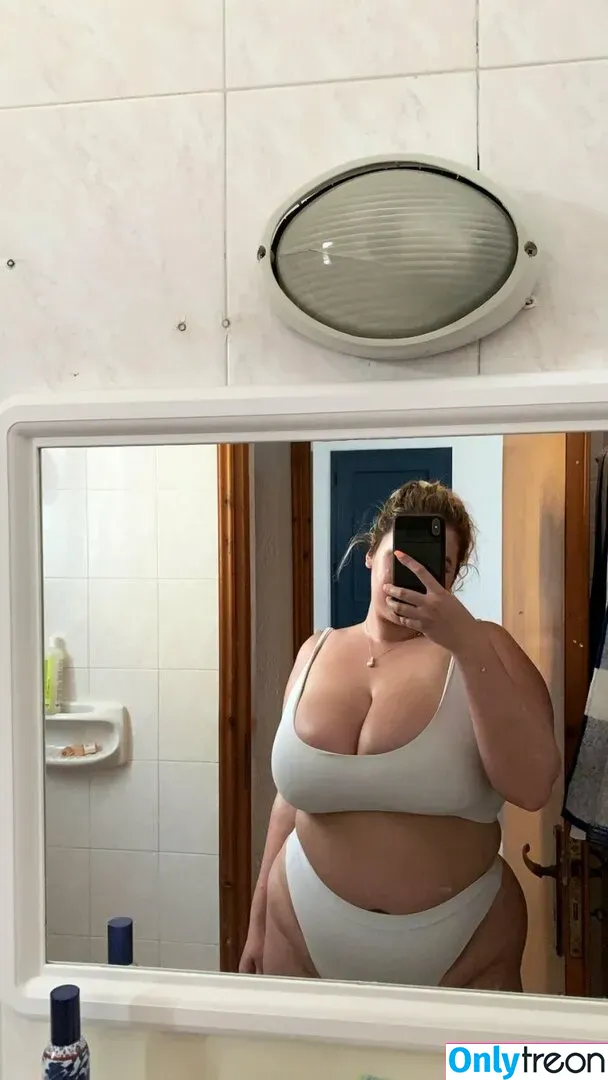 Lo Sangstaaa nude photo #0193 (lo_sangstaaa)