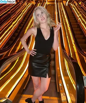 Local TV Presenters / Weather Girls / thelauraschweizer nude photo #0262