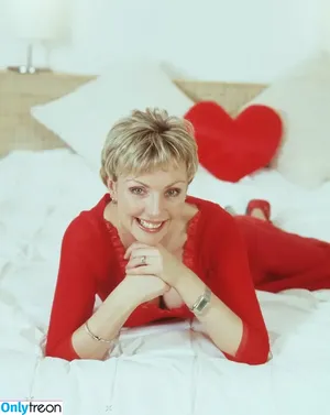Local TV Presenters / Weather Girls / thelauraschweizer nude photo #0490
