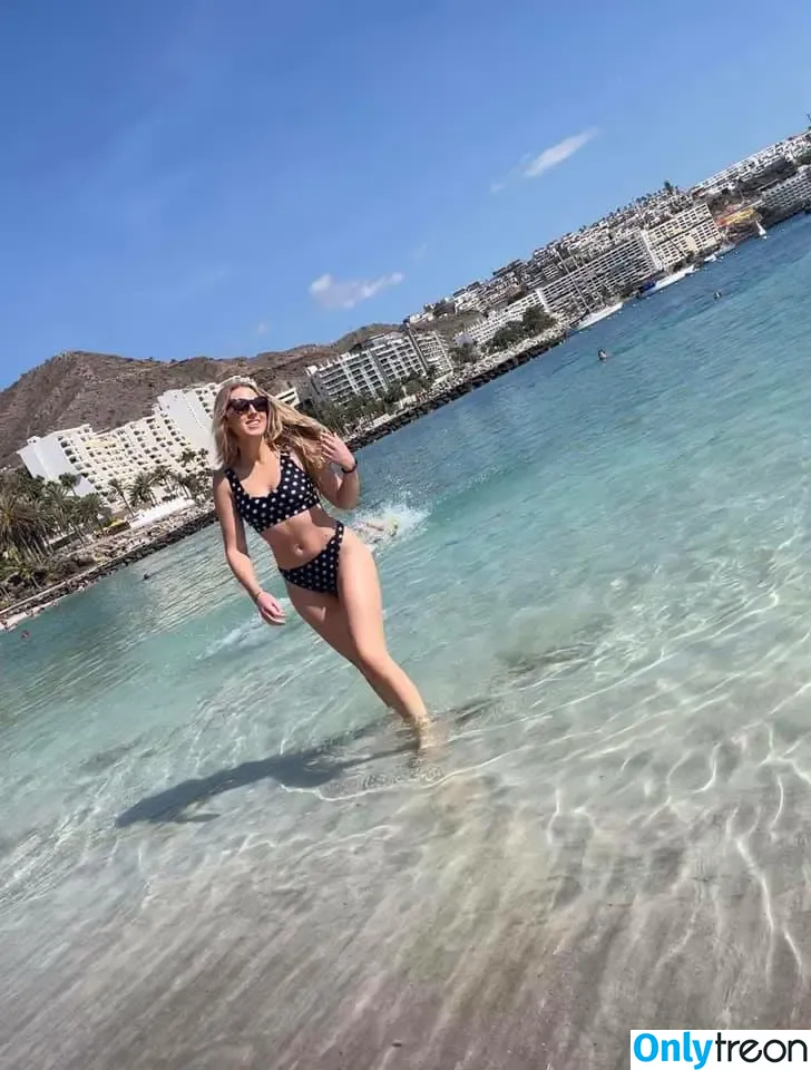 Local TV Presenters nude photo #0375 (Weather Girls / thelauraschweizer)