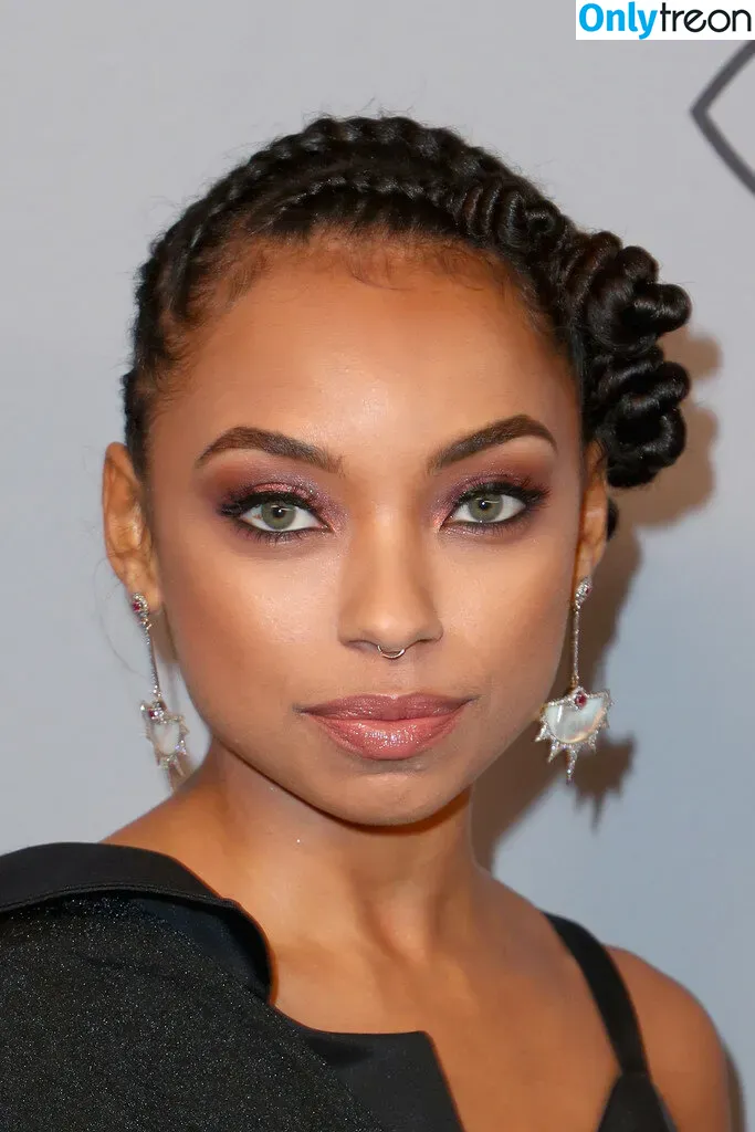 Logan Browning nude photo #0003 (loganlaurice)