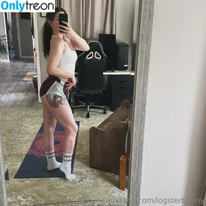logsterbunny / logsterbunny96 / lolomellow96 nude photo #0176