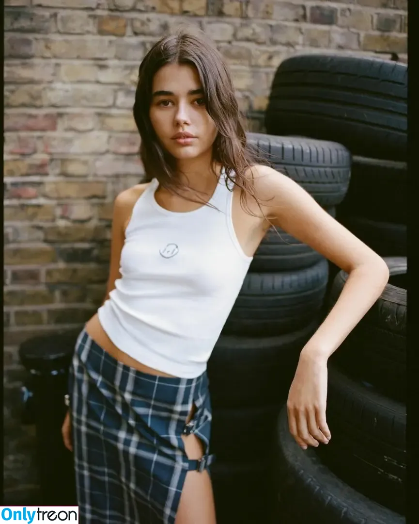 Lola Bute nude photo #0025 (lolabutee)