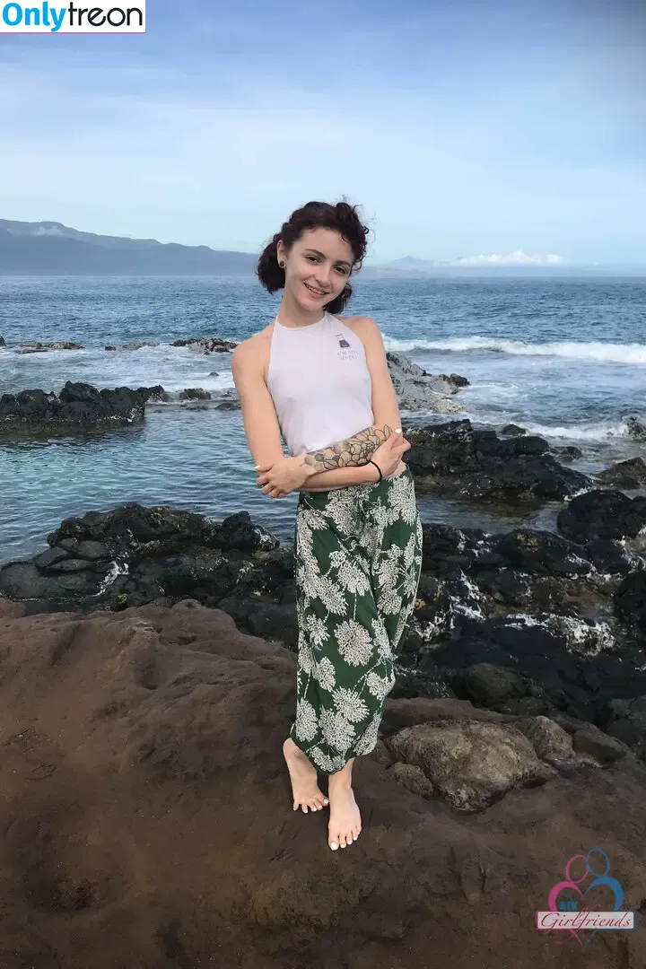 Lola Fae nude photo #1949 (LolaFaeXXX / dominalolafae / lolafae)
