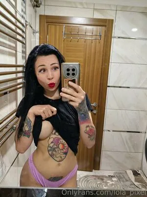 lola_pixel / lolapixel_ фото голая #0112