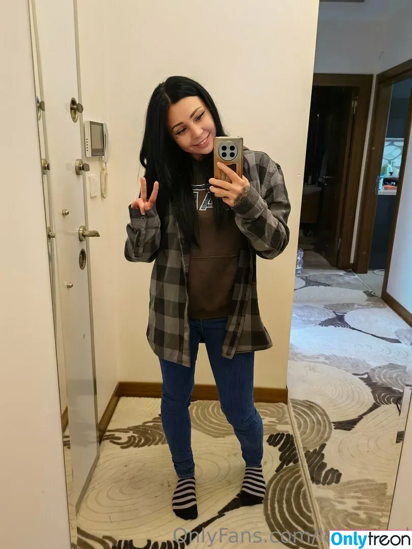 lola_pixel голая photo #0117 (lolapixel_)