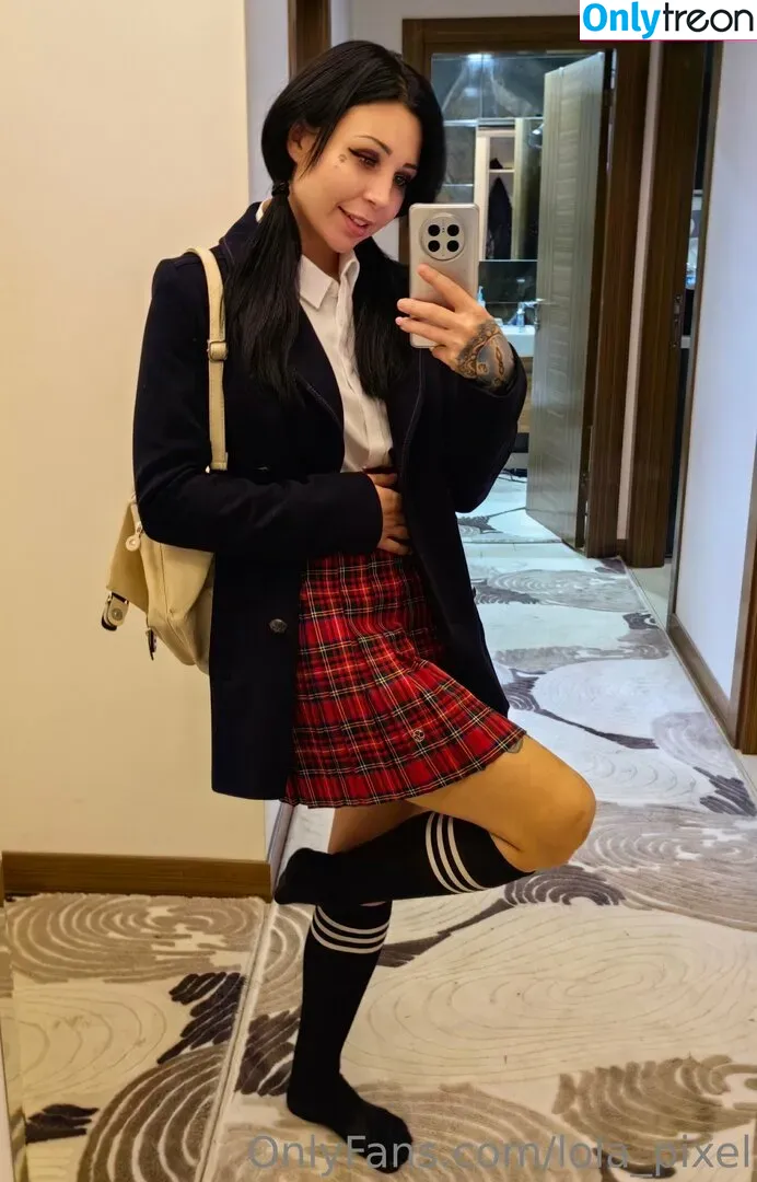 lola_pixel голая photo #0125 (lolapixel_)