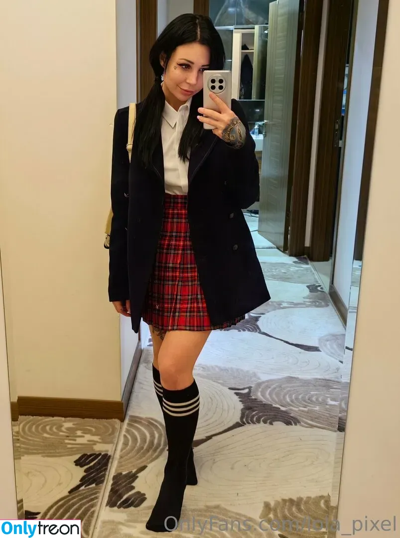 lola_pixel голая photo #0128 (lolapixel_)