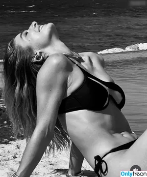 Lola Weippert / lolaweippert nude photo #1283
