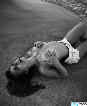 Lola Weippert / lolaweippert nude photo #1387