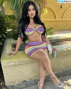 lolaa_loveee / Lola Ramirez / lolaa_lovee / lolaramirez___ nude photo #0001
