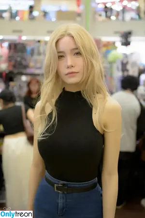 Lolaaasaur / animewifey_ / animewifey__ / louprival nude photo #0091