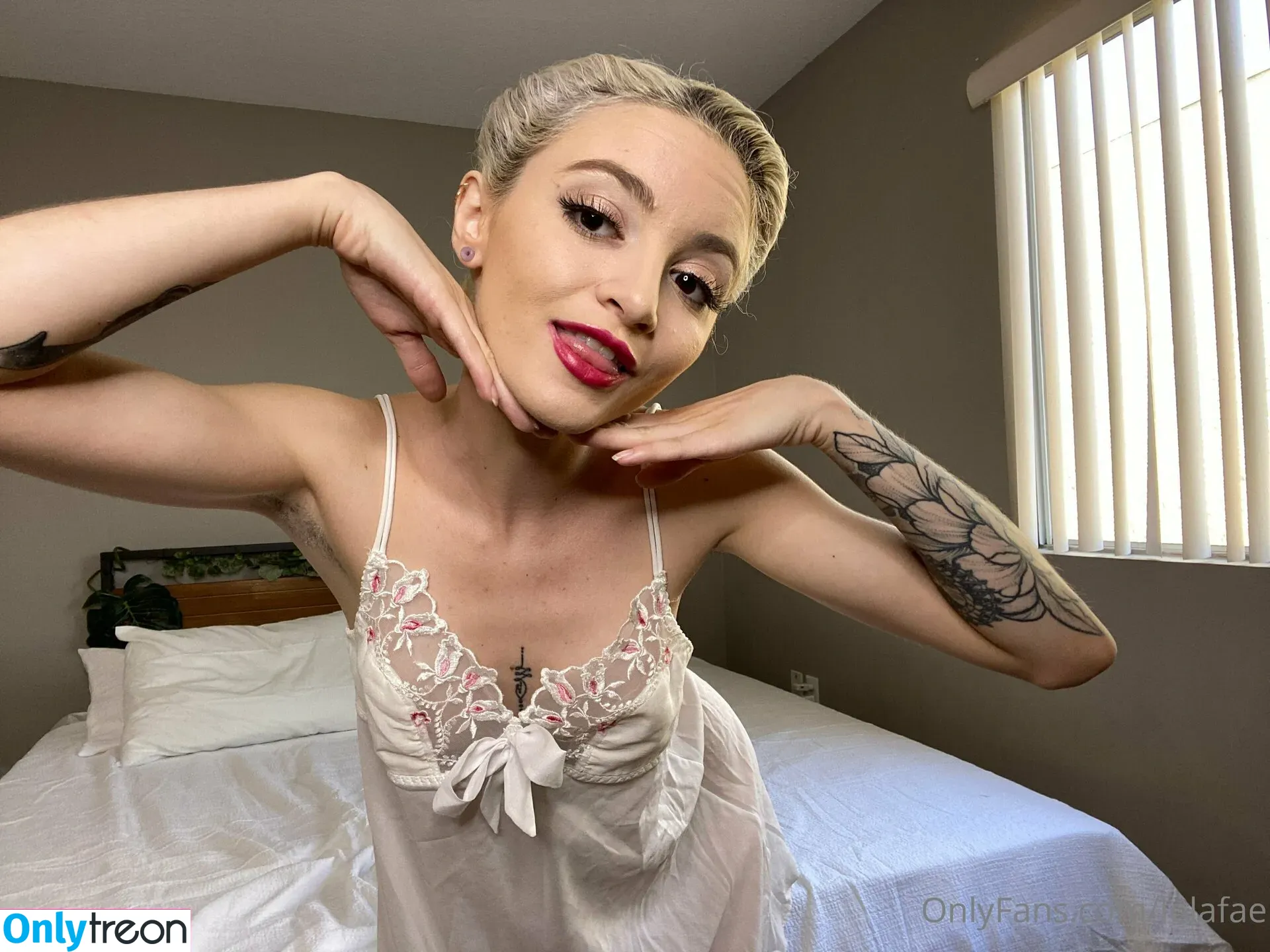 lolafae nude photo #0014 (ittz_lola_)