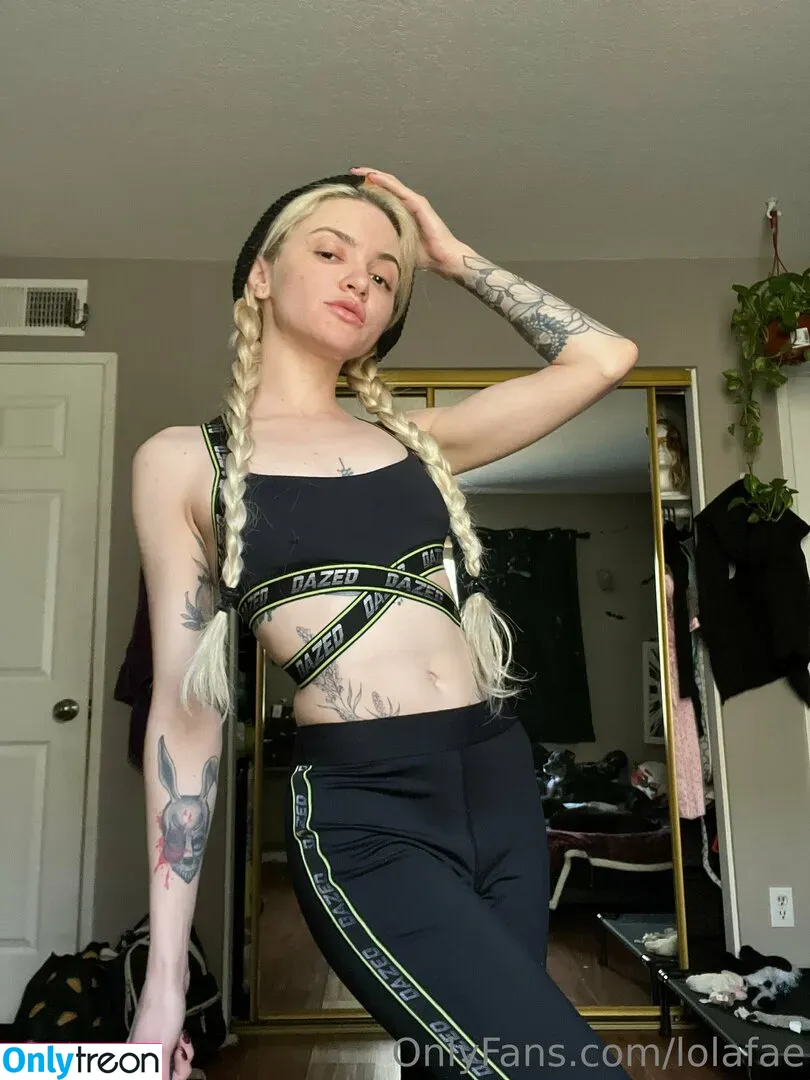 lolafae nude photo #0072 (ittz_lola_)