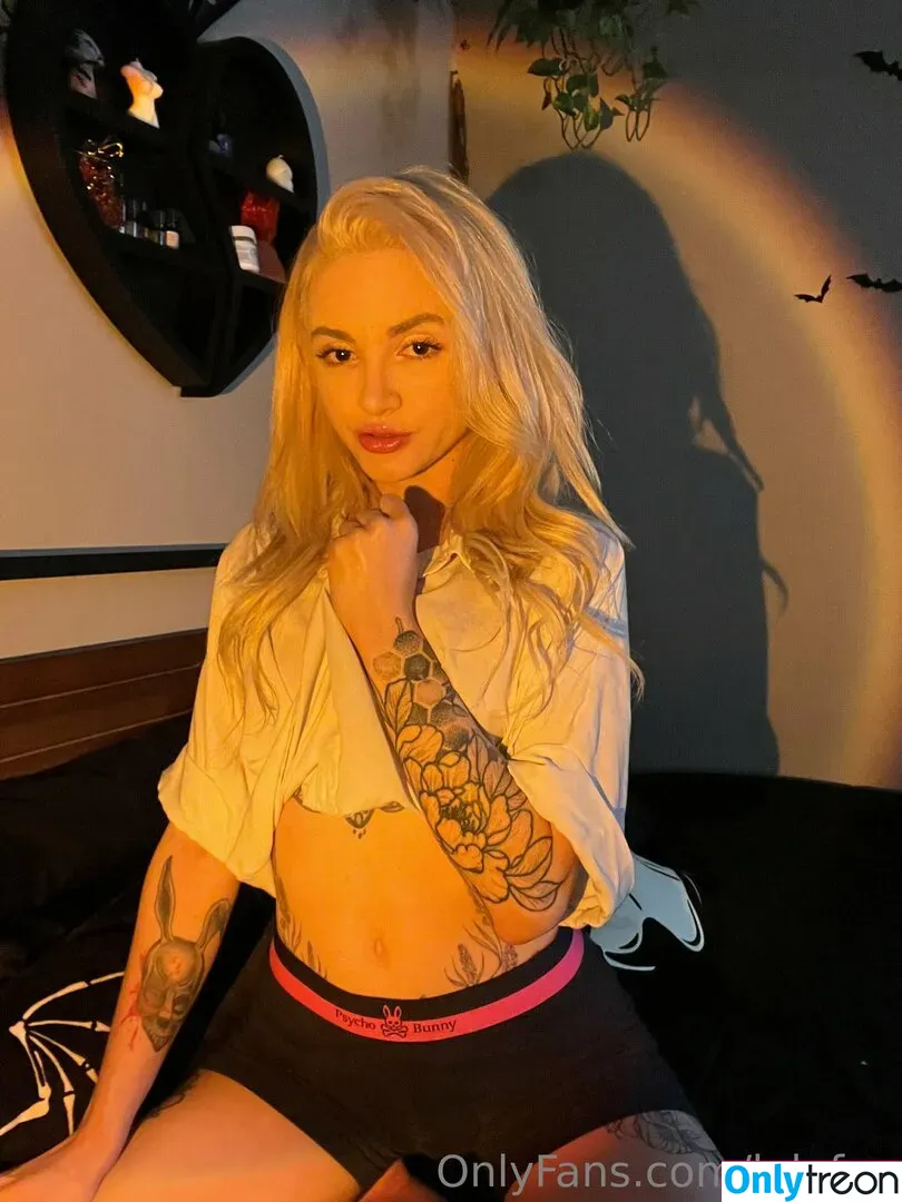 lolafae nude photo #0077 (ittz_lola_)