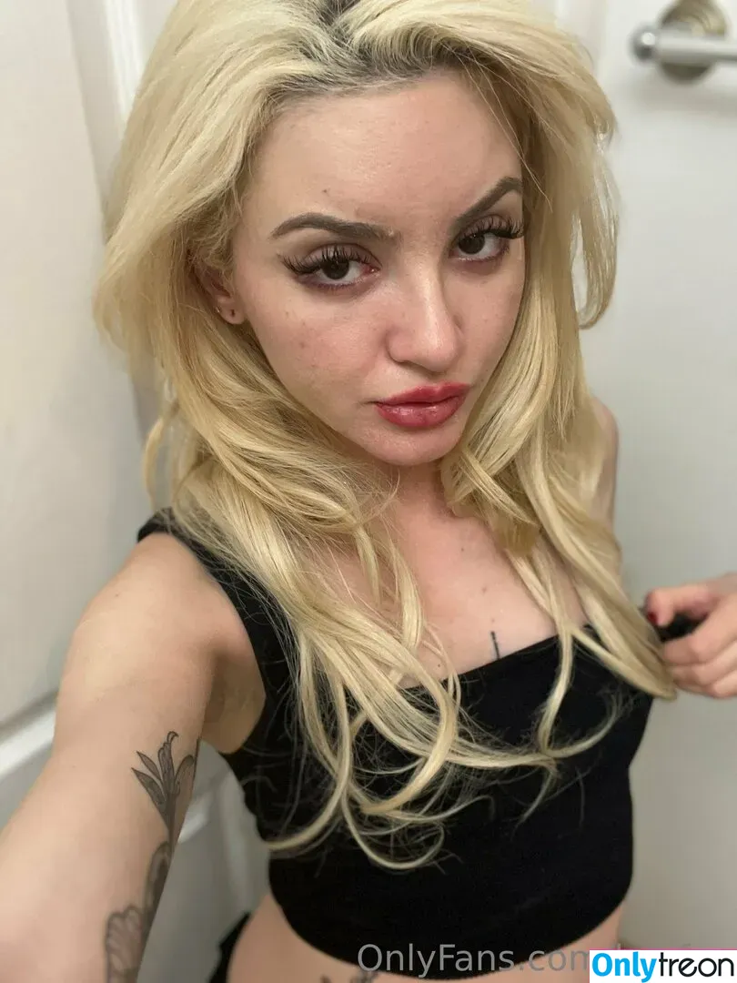lolafae голая photo #0202 (ittz_lola_)