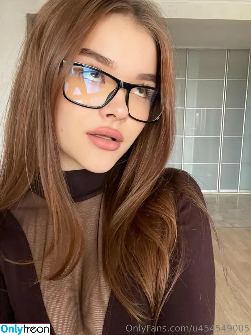 lolly_mira nude photo #0008 (sweet.lolly_mira)