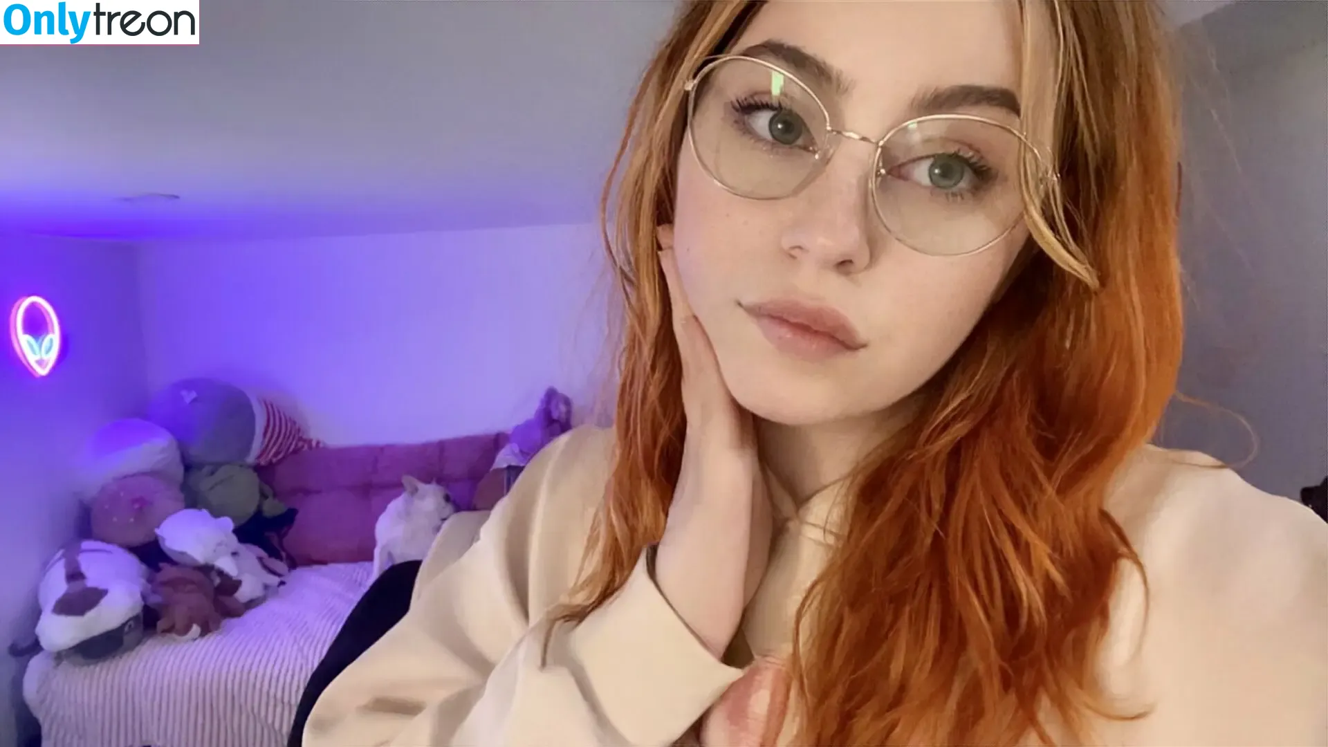 LoLotus nude photo #0012 (LewdLolo / lolotusvt / lotusxxx_)