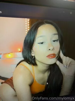 Lomy Asmr / lumaasmr / mylomyx nude photo #0013