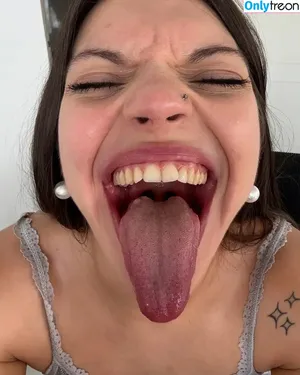 Long Tongue Fetish / _longtonguelewis / diqueentongue / longtonguelewis фото голая #0424