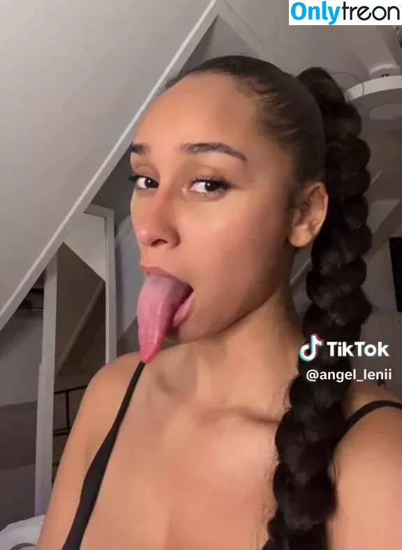 Long Tongue Fetish nude photo #0245 (_longtonguelewis / diqueentongue / longtonguelewis)