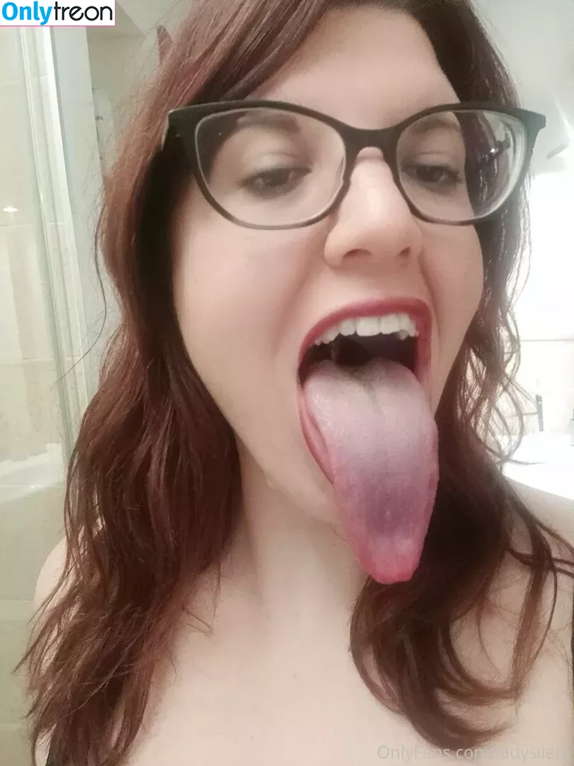 Long Tongue Fetish голая photo #0302 (_longtonguelewis / diqueentongue / longtonguelewis)