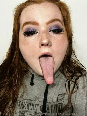 Longtonguebitch / Detective_erin1 / Erintheshadow nude photo #0001