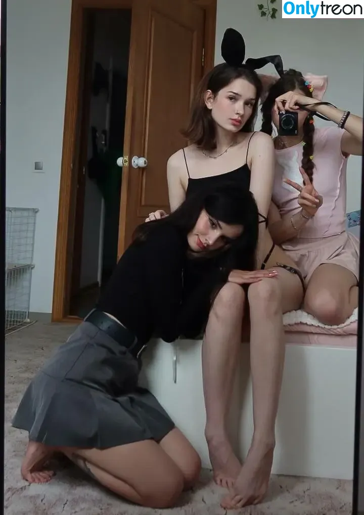loonassoftfeet голая photo #1697 (loonassoftfeet)