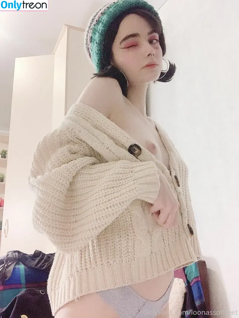 loonassoftfeet голая photo #1718 (loonassoftfeet)