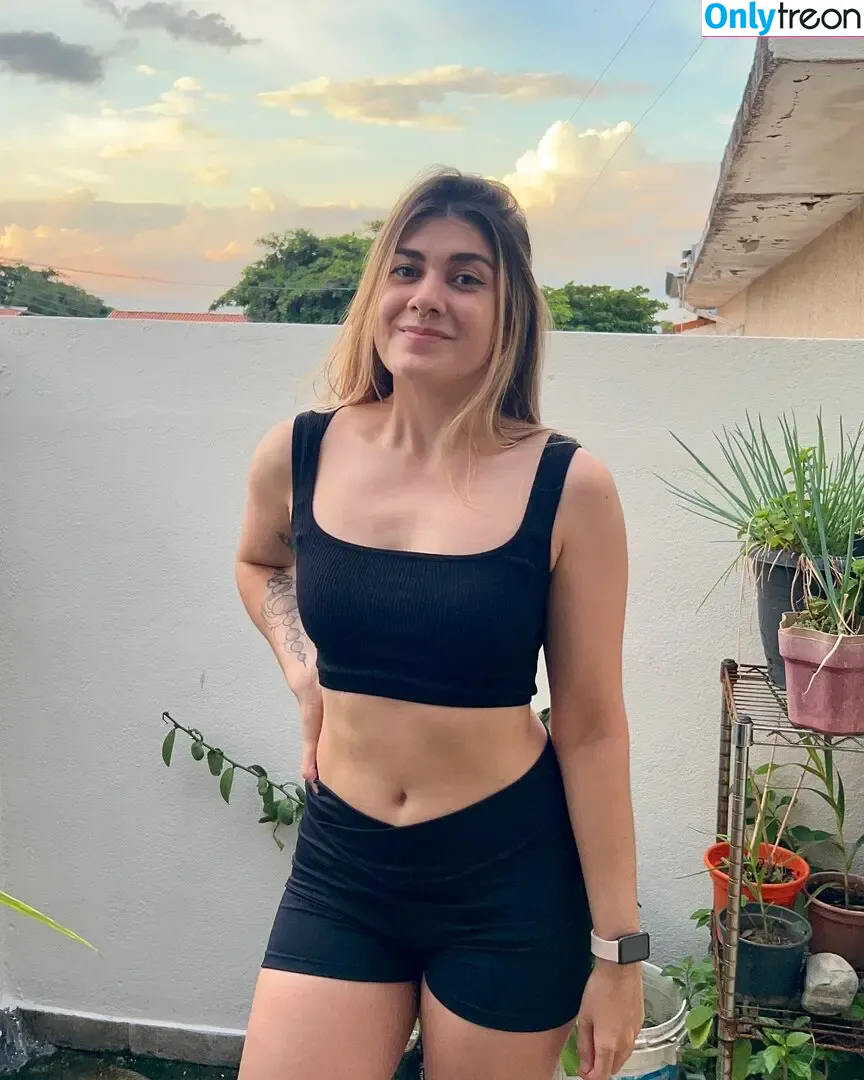 lorak.al nude photo #0040 (loraakl / lorak)