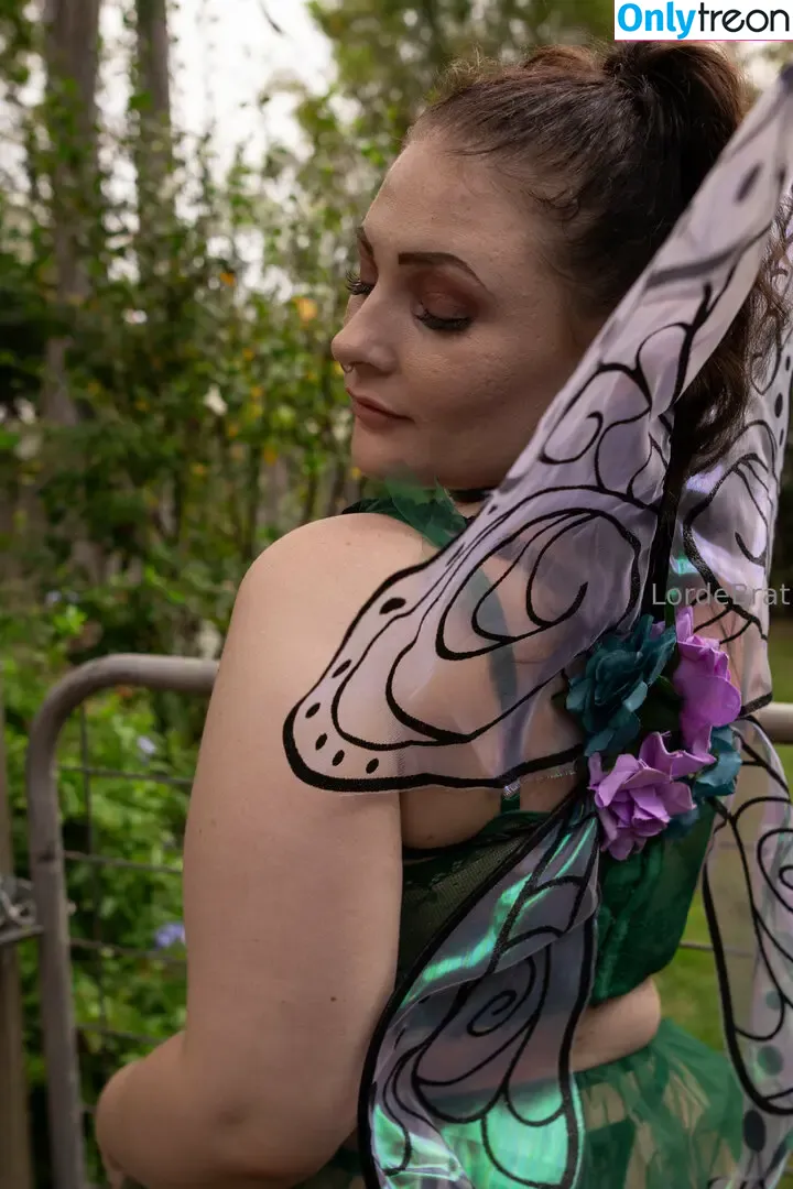 LordeBrat nude photo #0008 (BritDownUnder23 / reel)