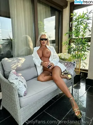 Loredana Chivu / loredanachivu1 / loredanachivu_official nude photo #0164