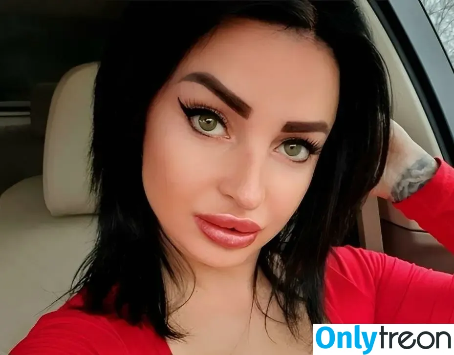 Loredanaa_lavi97 nude photo #0039 (maris.loredana99)