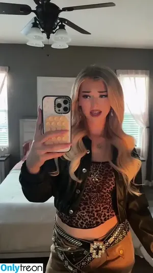 Loren Gray / loren / lorengray nude photo #0103