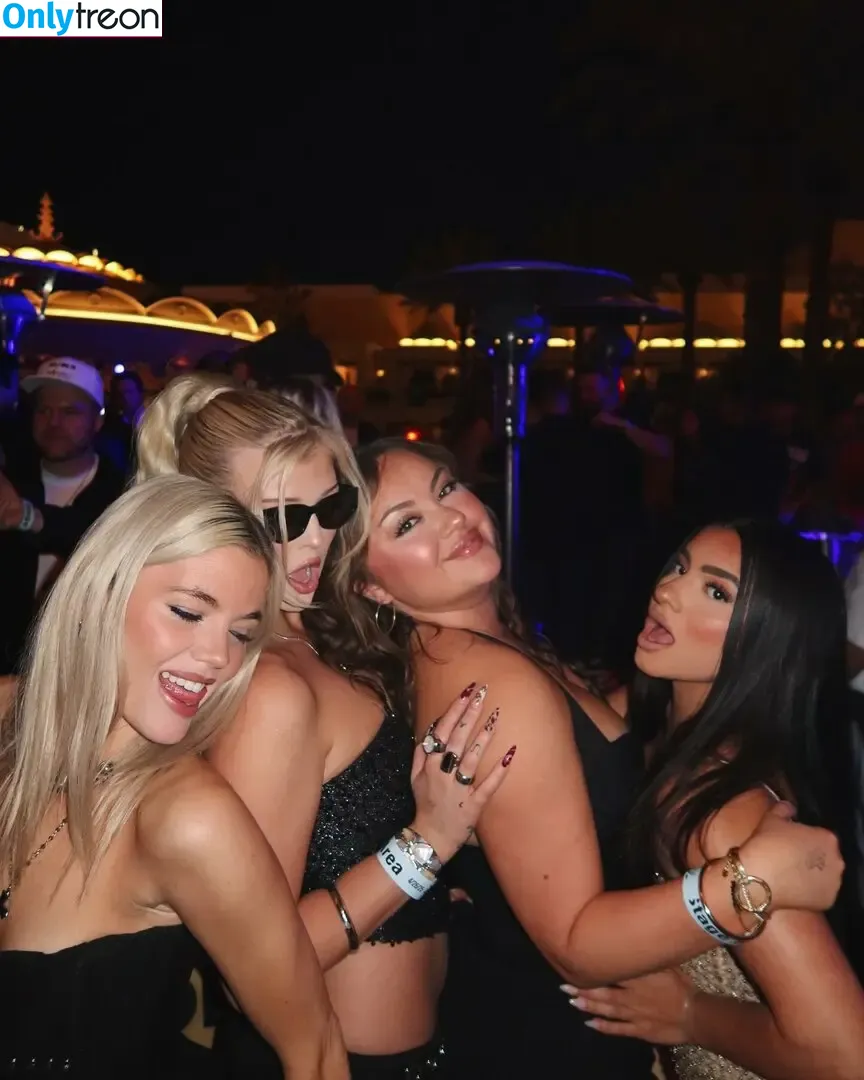 Loren Gray nude photo #0175 (loren / lorengray)