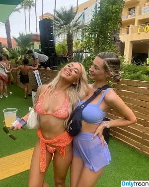 Loren Shea / lorencody nude photo #0017