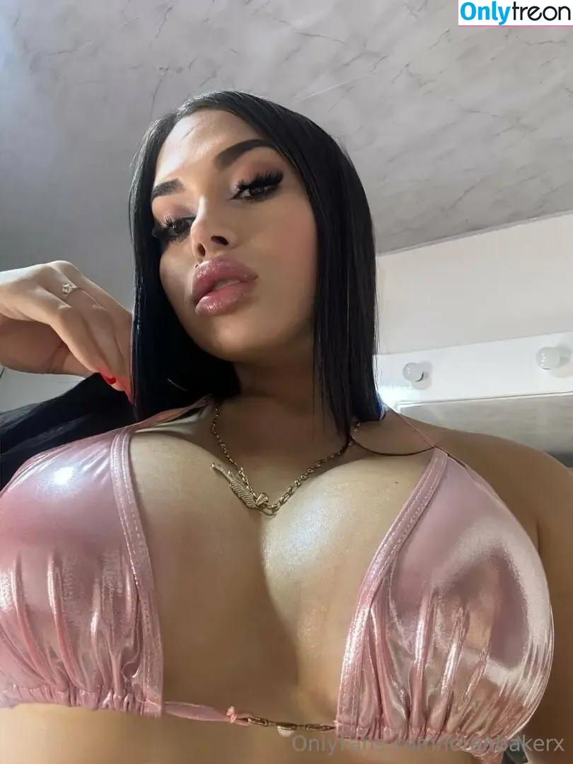 lorenbakerx nude photo #0045 (lorenbakerx)