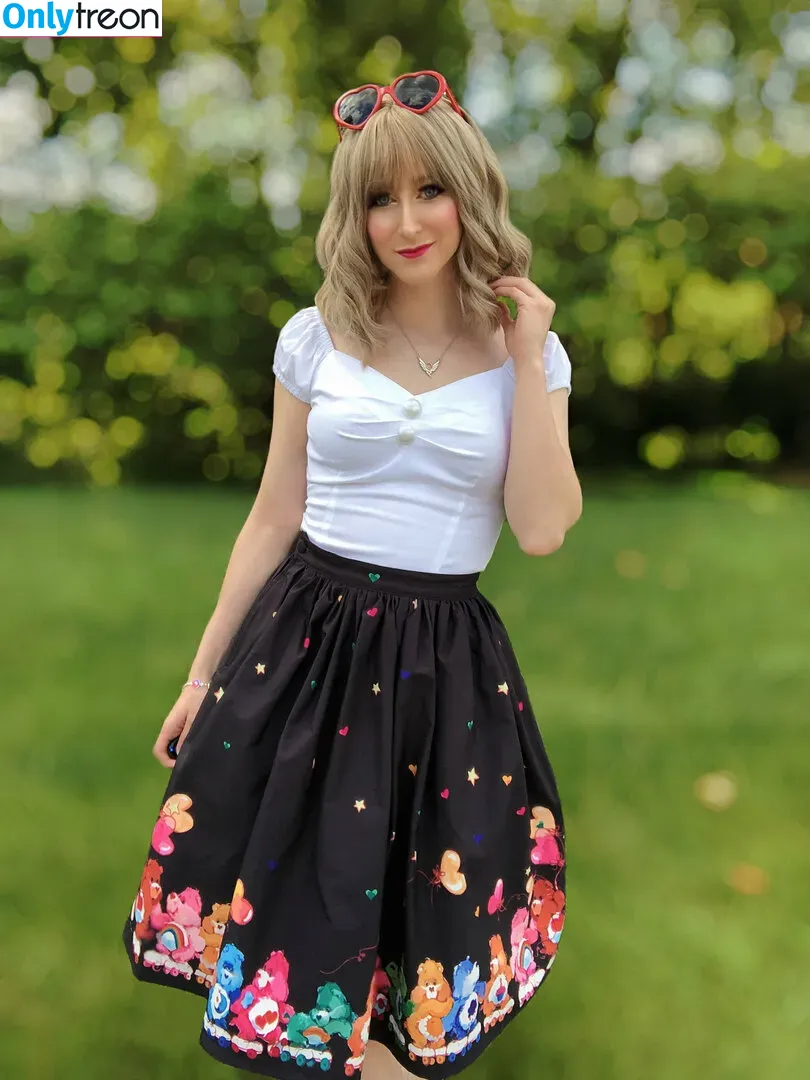 lorenia nude photo #0030 (itslorenia)