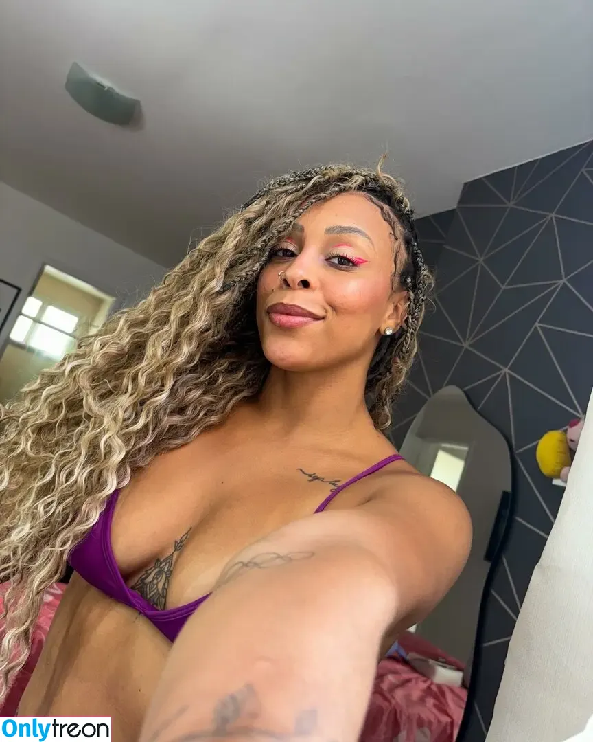 Lorrane Dos Santos nude photo #0117 (loloo_santos)