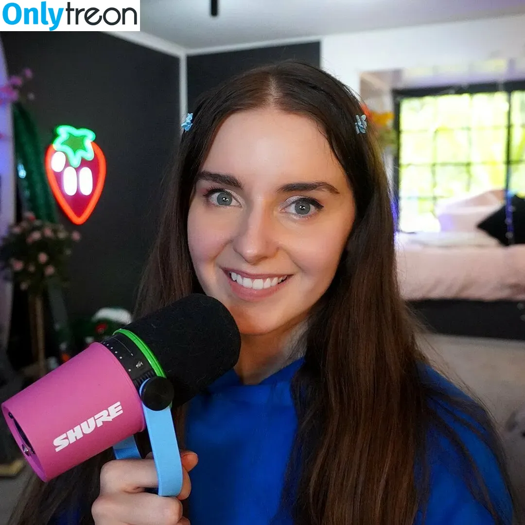 Loserfruit голая photo #0165 (brattykayla)