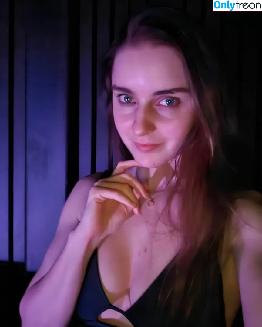 Loserfruit голая photo #0176 (brattykayla)