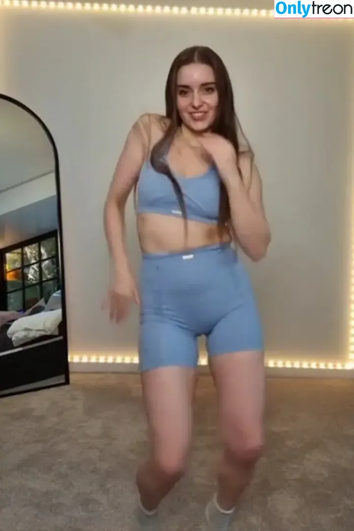 Loserfruit голая photo #0457 (brattykayla)