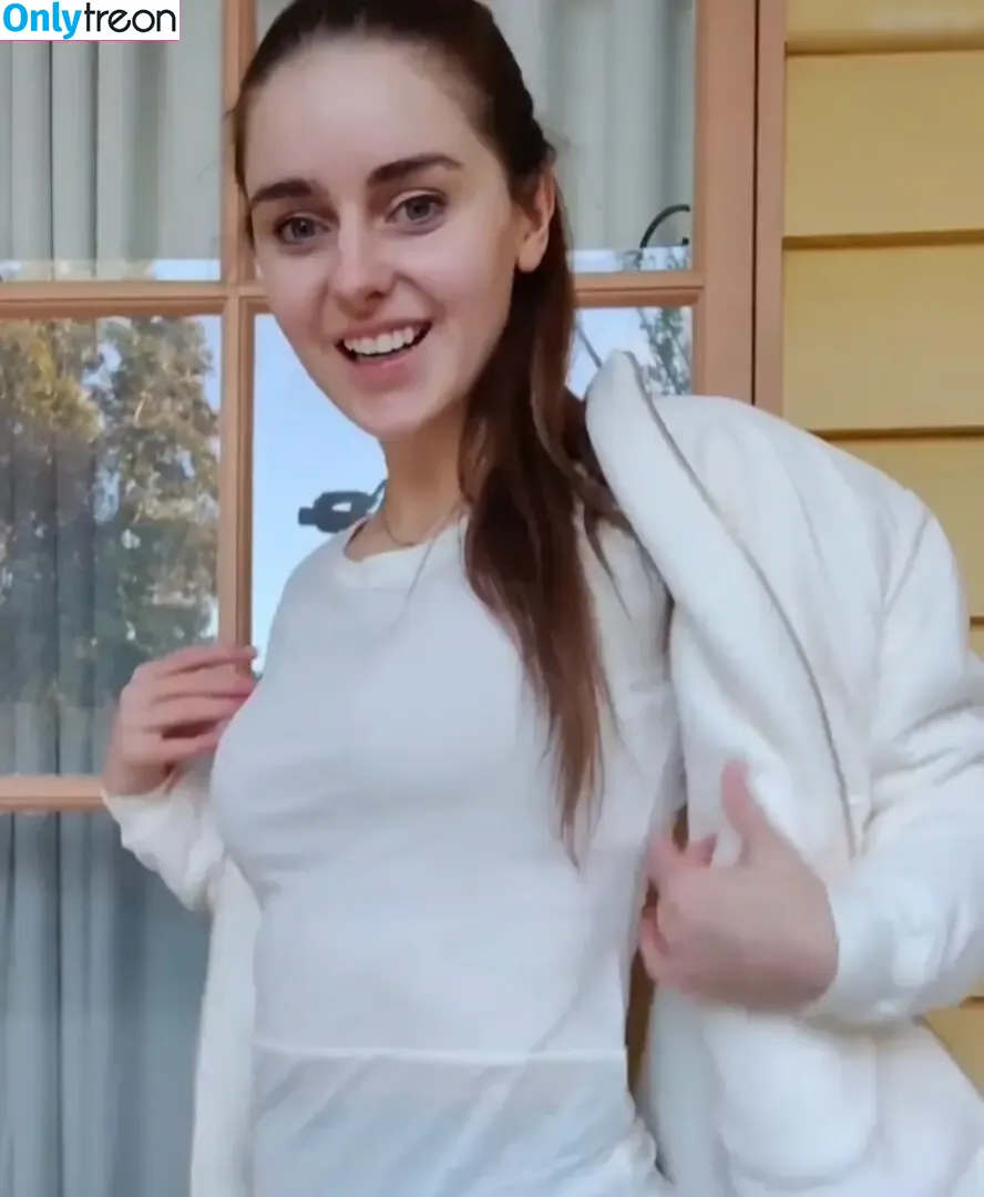 Loserfruit голая photo #0481 (brattykayla)