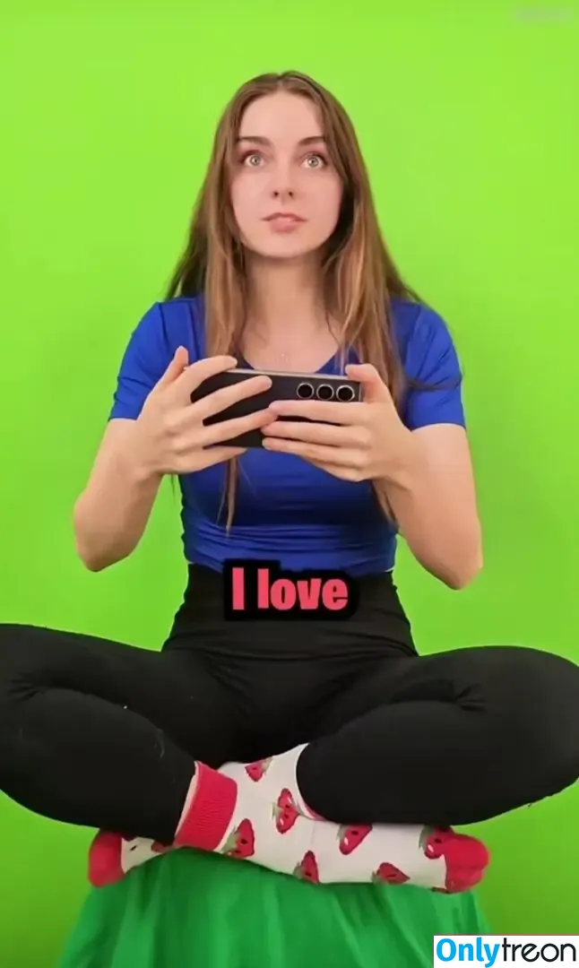 Loserfruit голая photo #0493 (brattykayla)