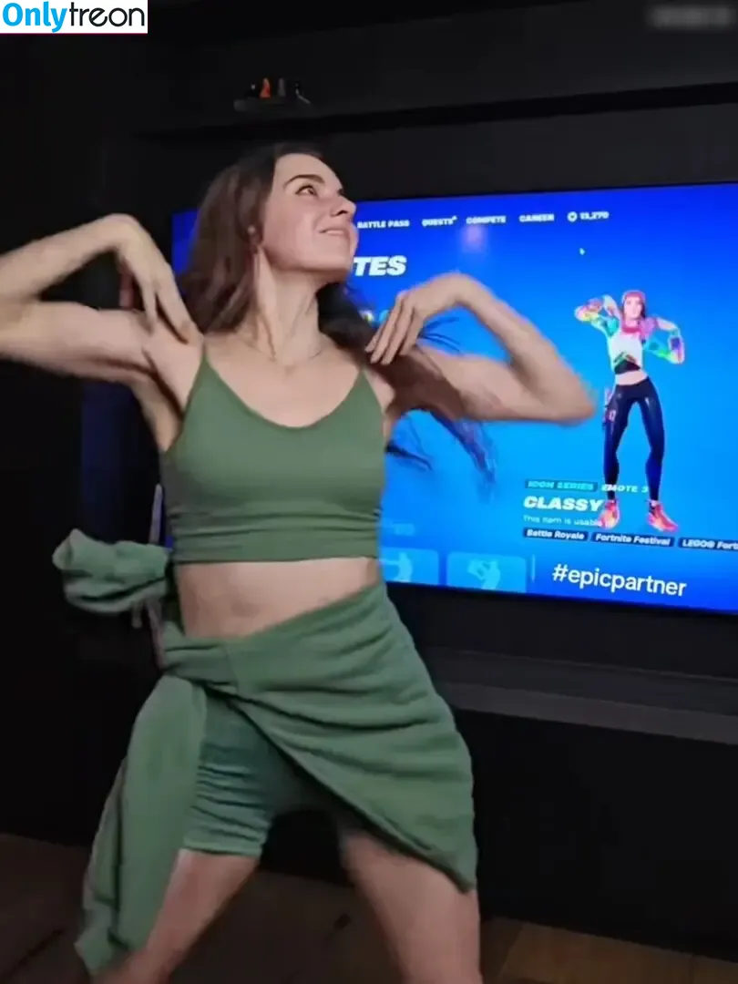 Loserfruit голая photo #0495 (brattykayla)