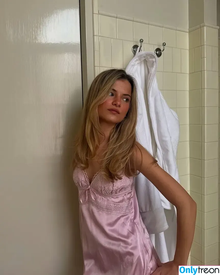 Lotta Emilie Stichler nude photo #0026 (lotta.stichler / lottastichler)