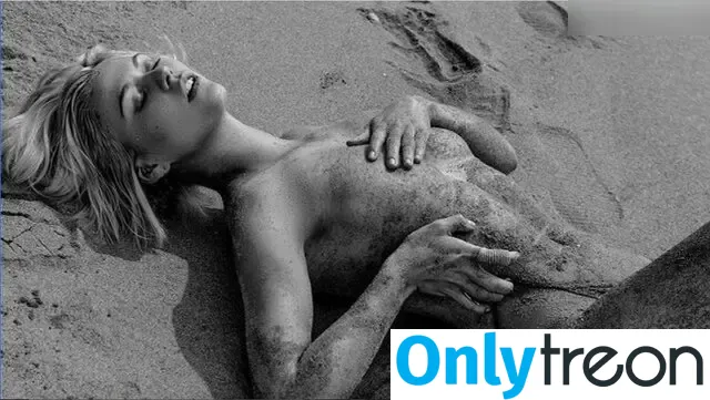 Louisa Mazzurana nude photo #0023 (louisa_mazzurana)