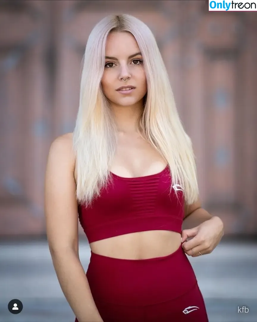 Louisa Paskert nude photo #0003 (louigiofficial)