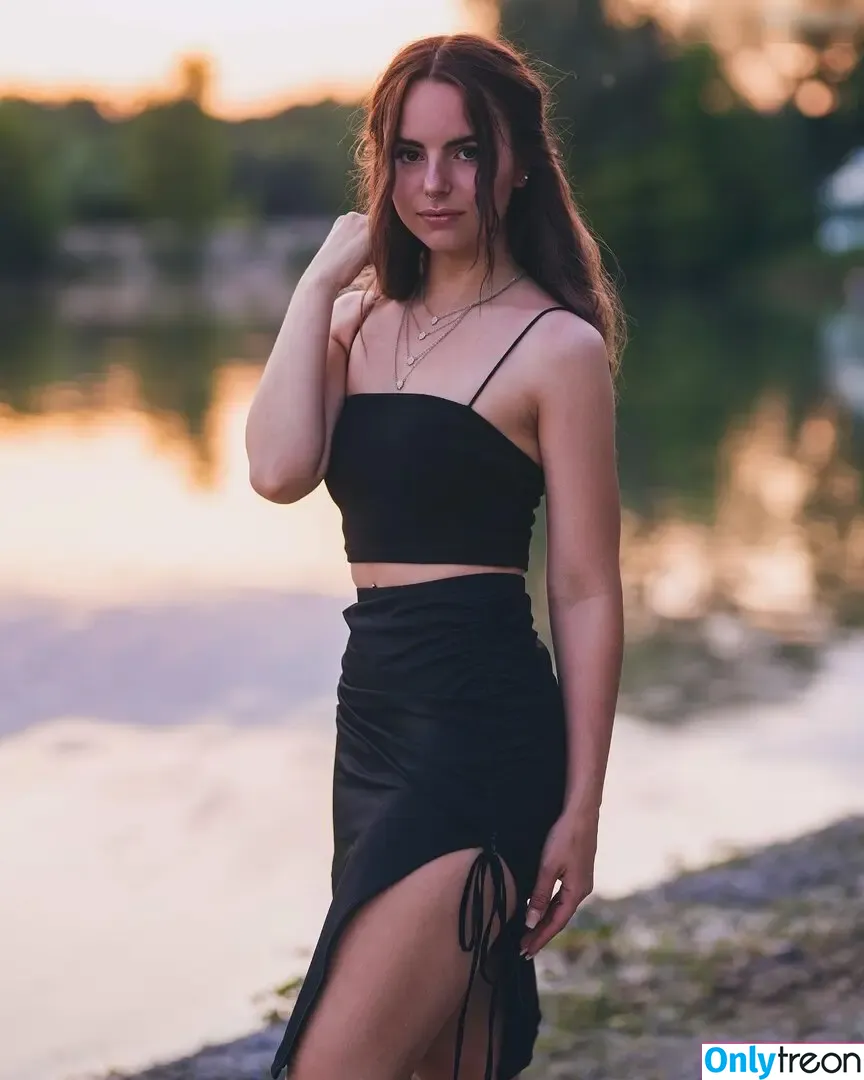 Louisa Paskert голая photo #0033 (louigiofficial)